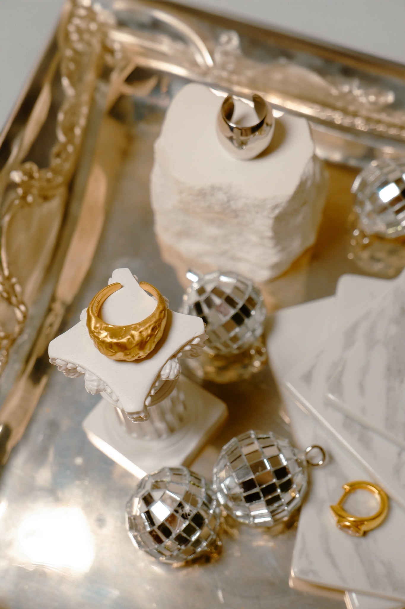 Pary Amorphous Oval Ring