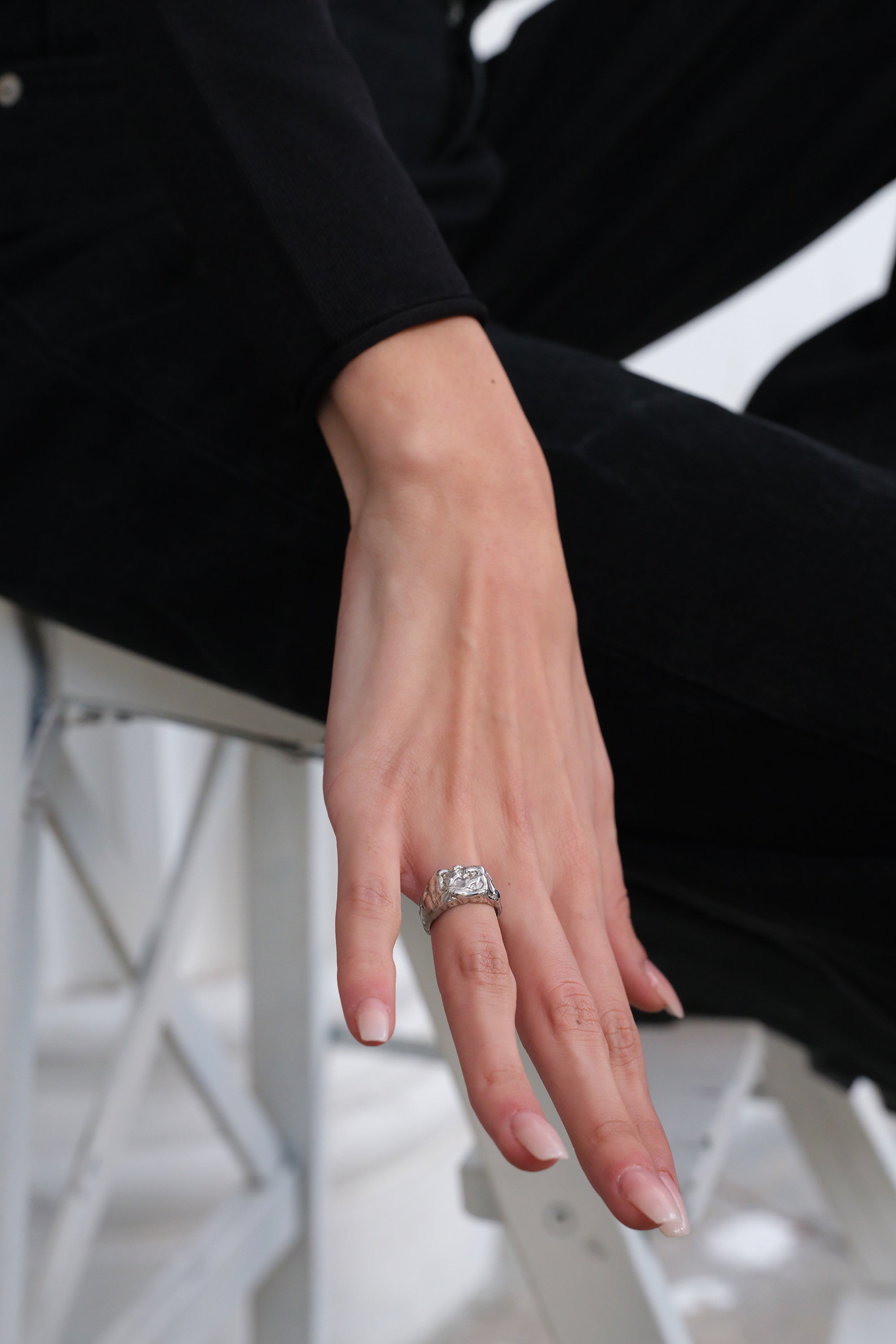 Deka Amorphous Rectangle Ring