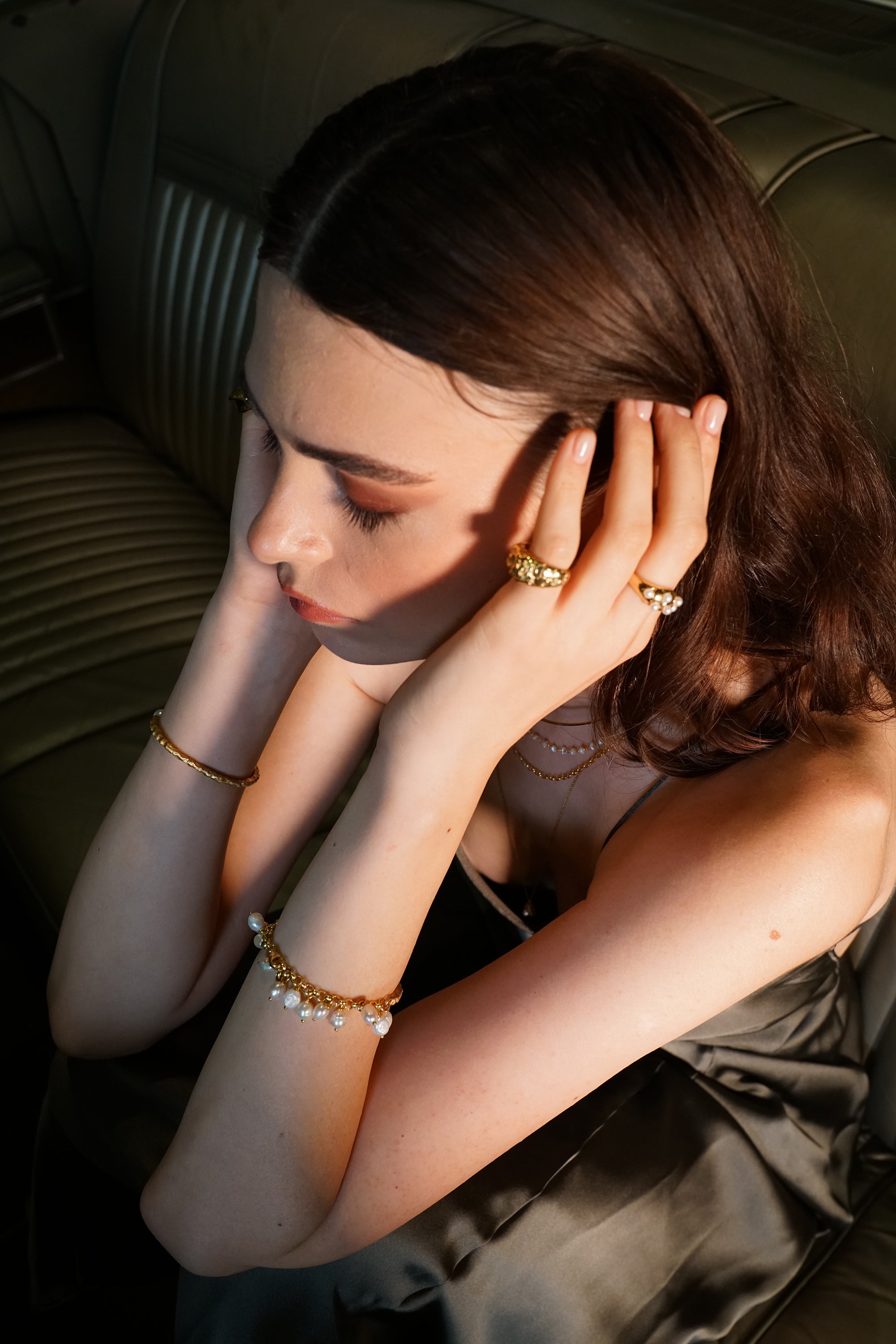 Layda Amorphous Matte Pearl Bracelet