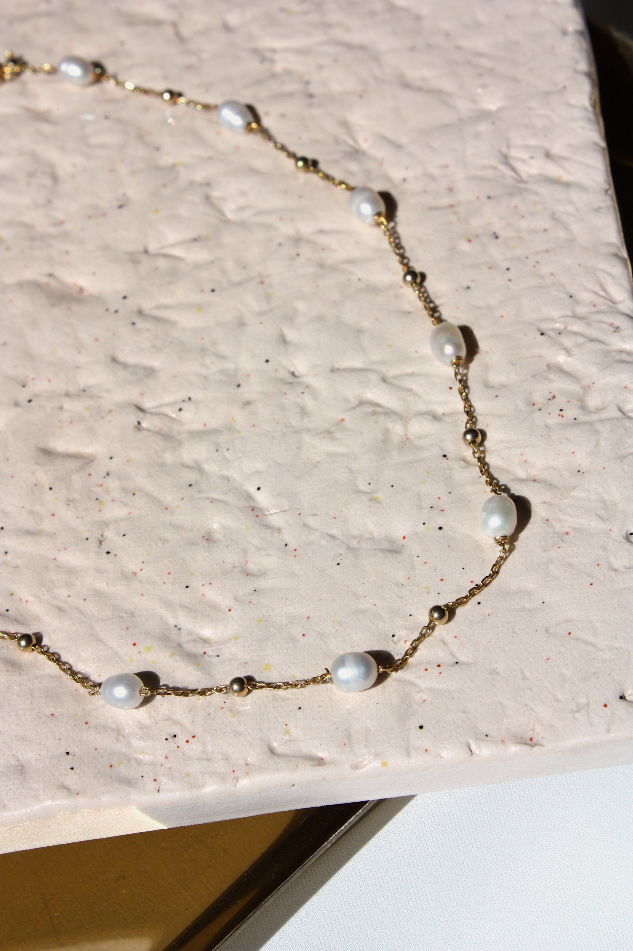 Mella Chain Pearl Necklace