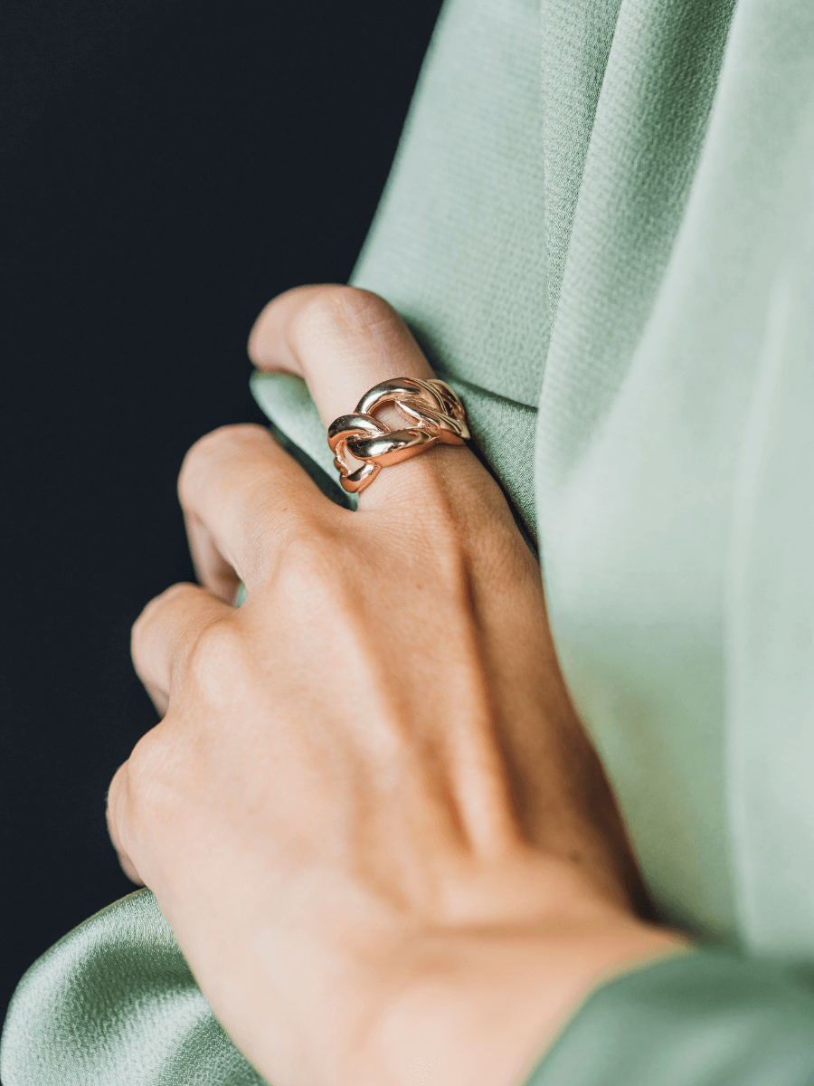 Bella Chain Ring