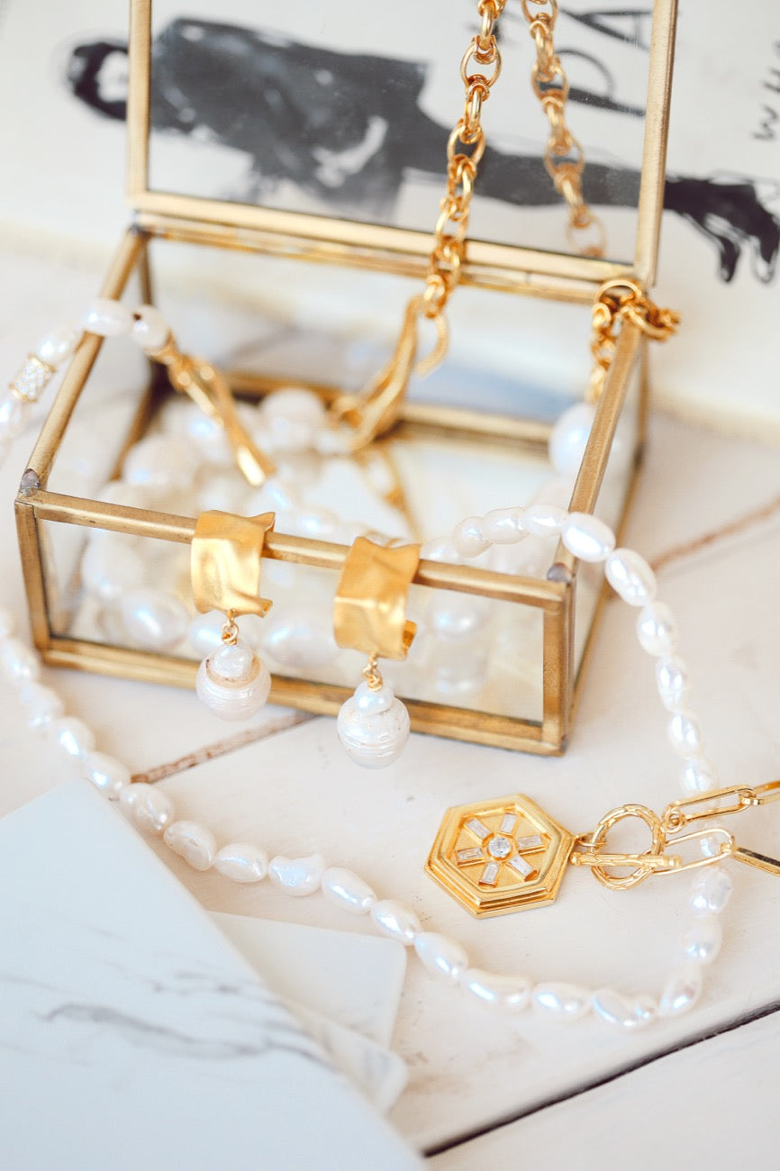 Cora Pearl Hoop Earrings