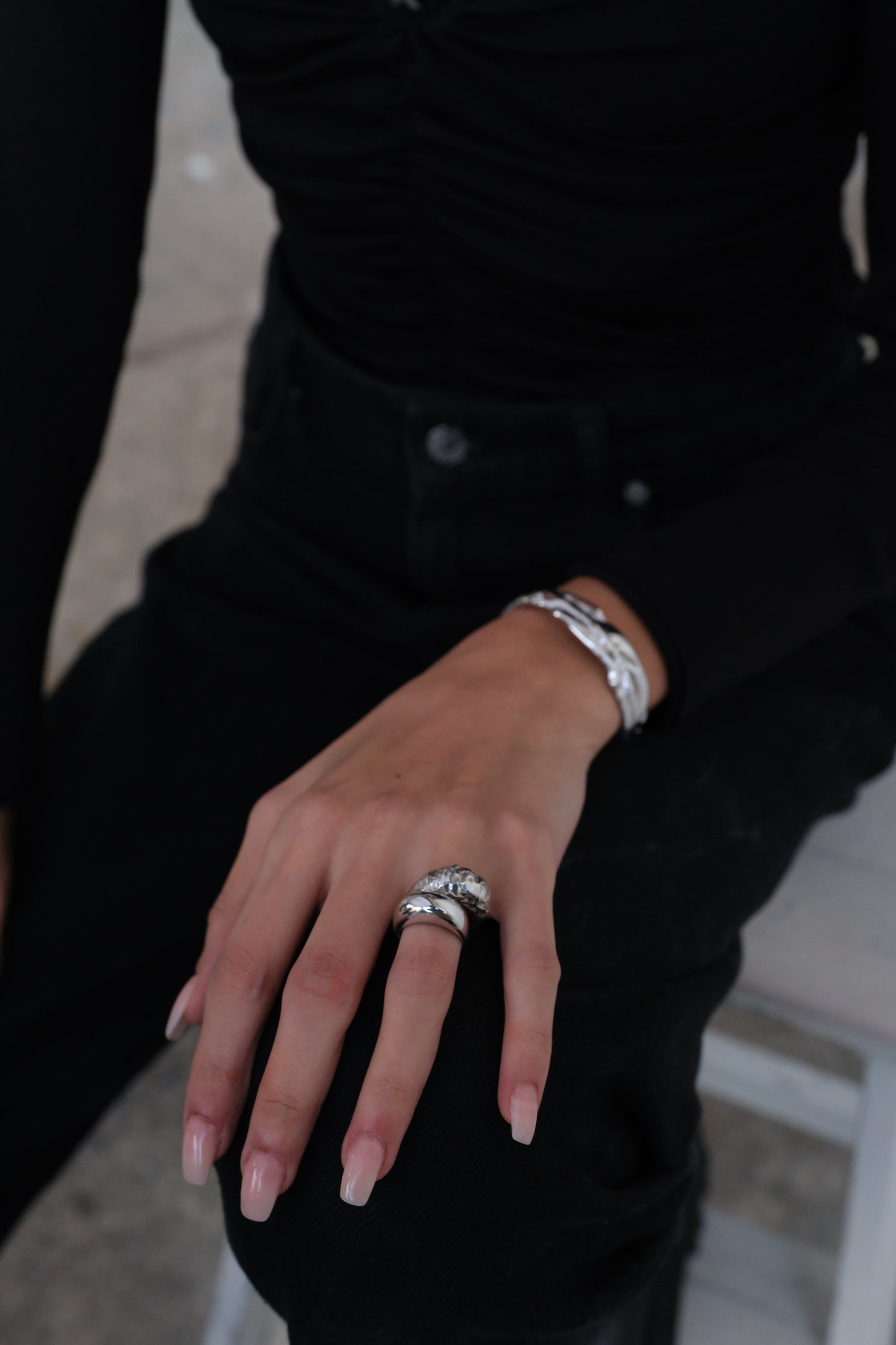 Pary Amorphous Oval Ring