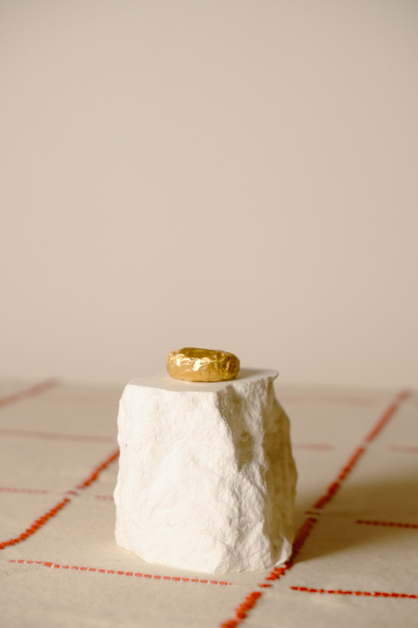 Pary Amorphous Oval Ring