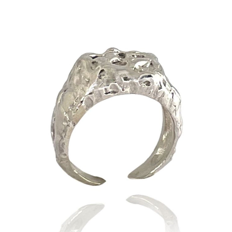 Deka Amorphous Rectangle Ring
