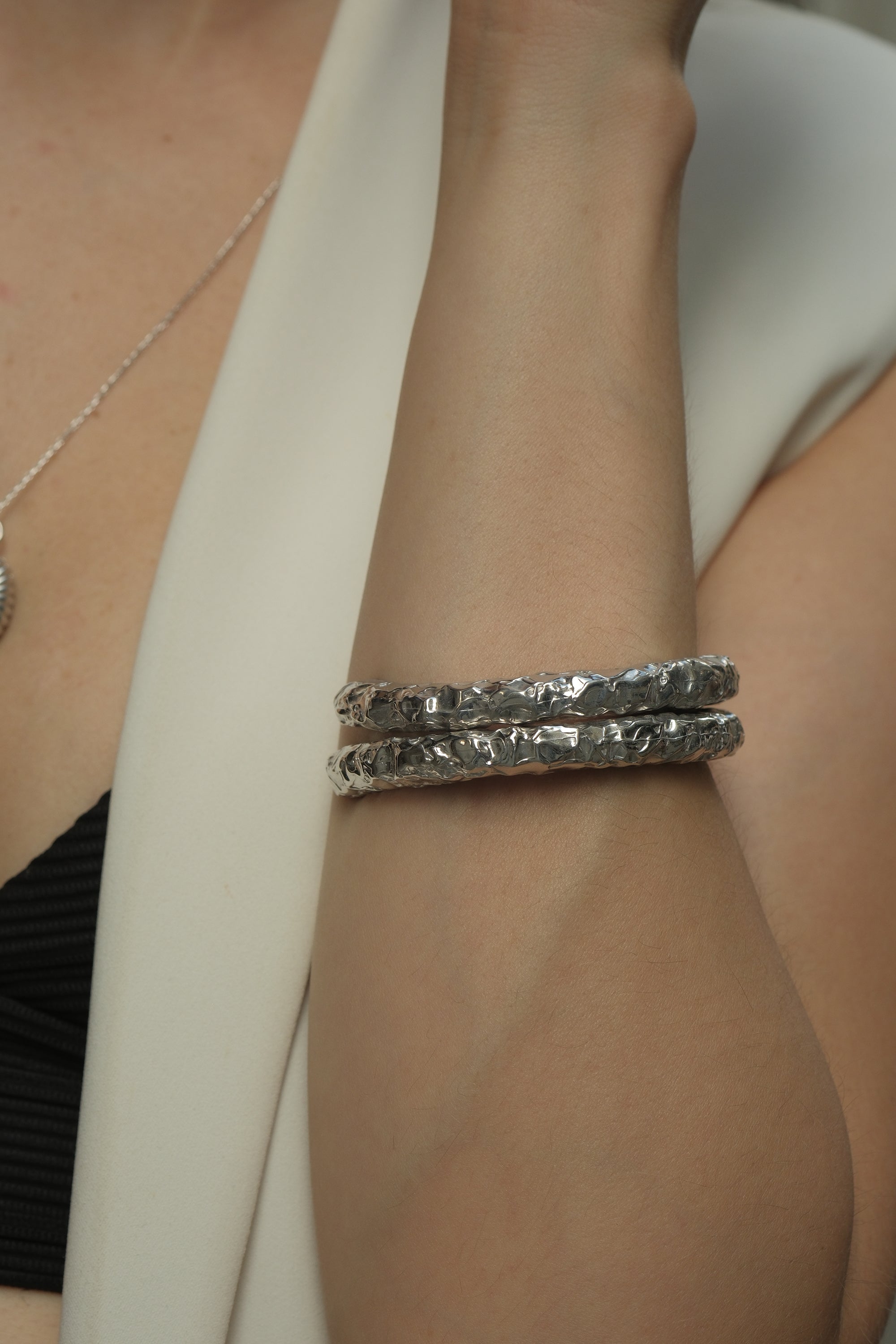 Kety Amorphous Thick Bracelet