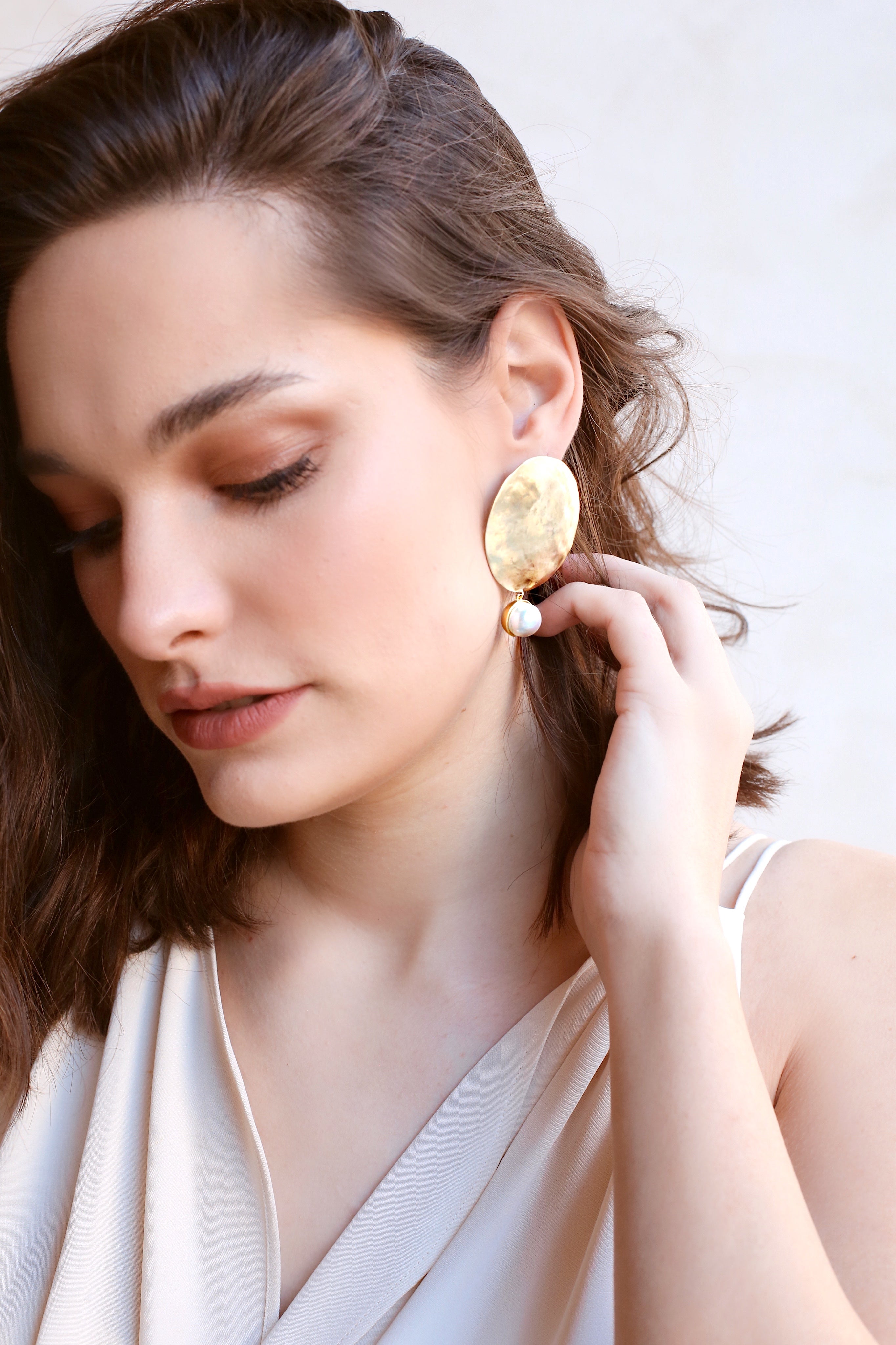 Round Pearl Earrings